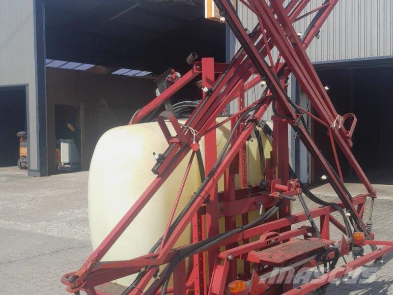 Hardi NK 800 Разбрасыватели органических удобрений