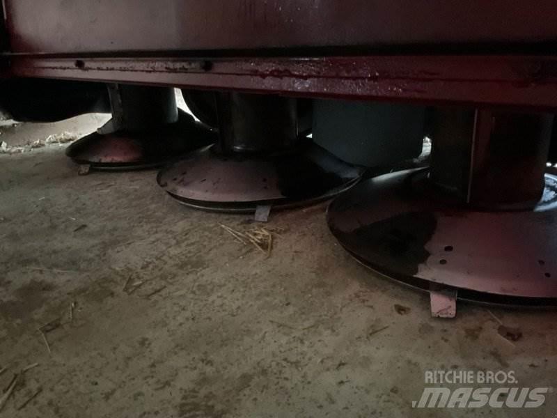 JF CM 305 F Роторные косилки