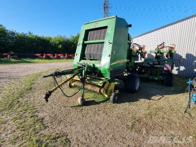 John Deere 592 Рулонные пресс-подборщики