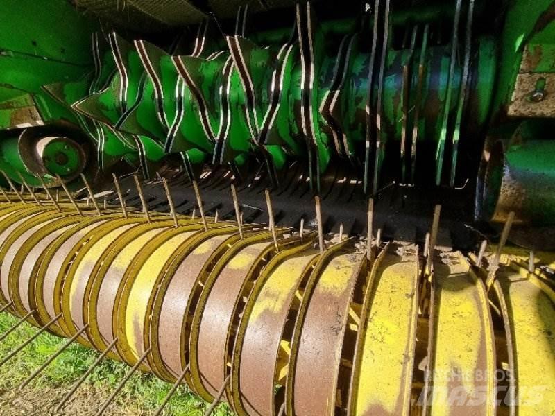 John Deere 592 Рулонные пресс-подборщики