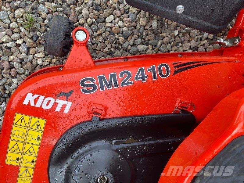 Kioti CS 2520H Коммунальные тракторы