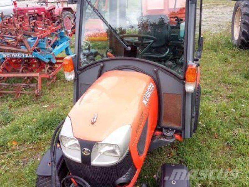 Kubota BX231 Коммунальные тракторы