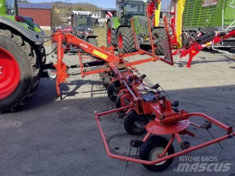 Kuhn GF 7702 Грабли-ворошилки