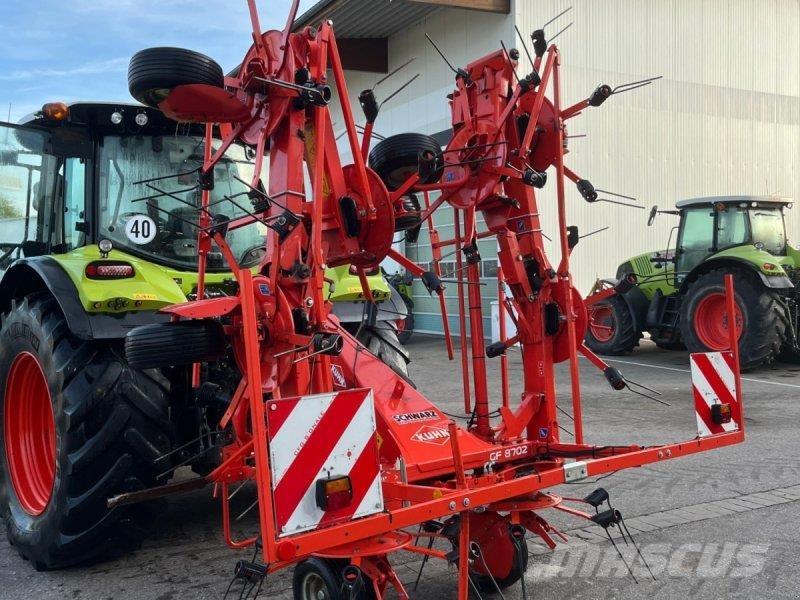 Kuhn GF 8702 Грабли-ворошилки