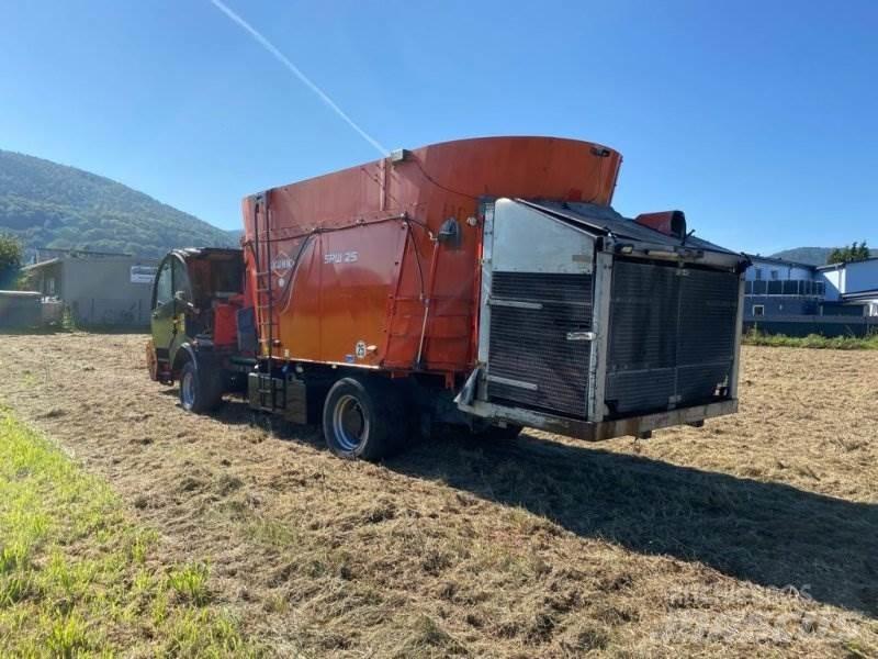 Kuhn SPW 25 Кормораздатчики