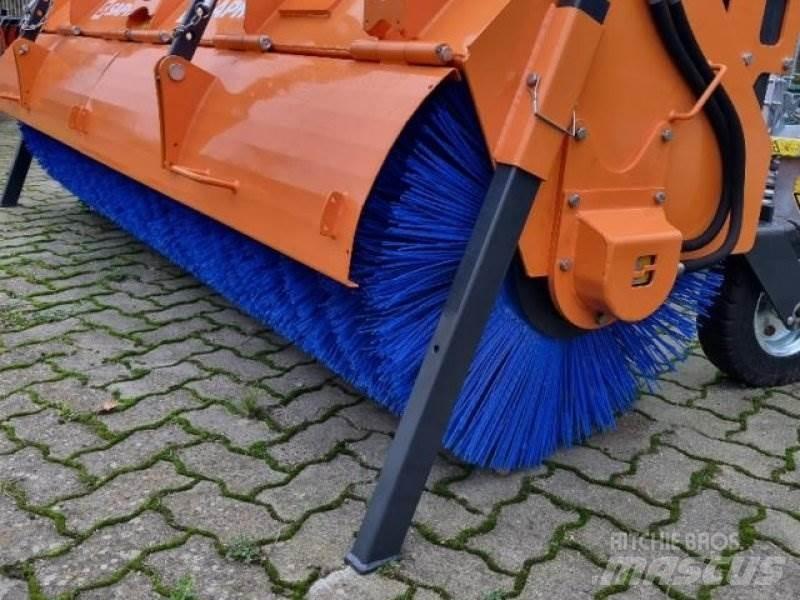 Saphir SKM 28 Вакуумные уборочные машины