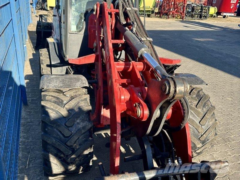 Schäffer 5680Z Фронтальные погрузчики