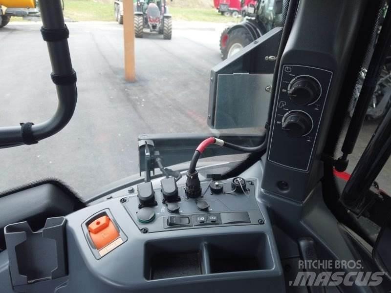 Valtra Q305 Трактора