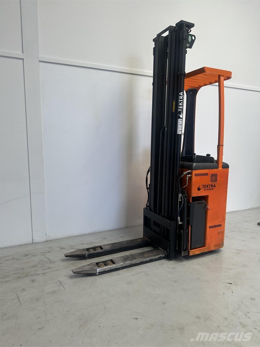 Rocla SST 12 TREV Самоходные электроштабелёры