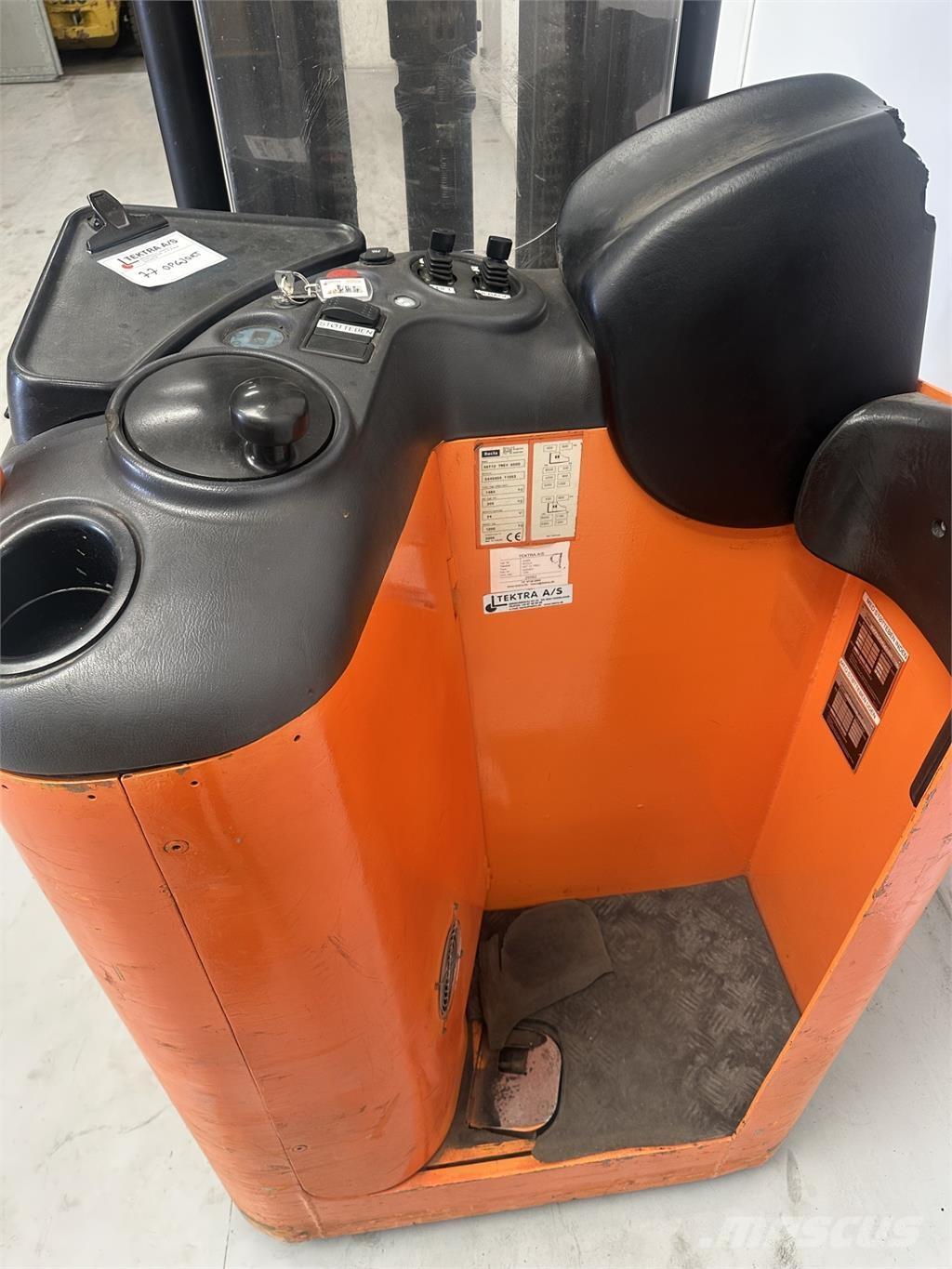 Rocla SST 12 TREV Самоходные электроштабелёры