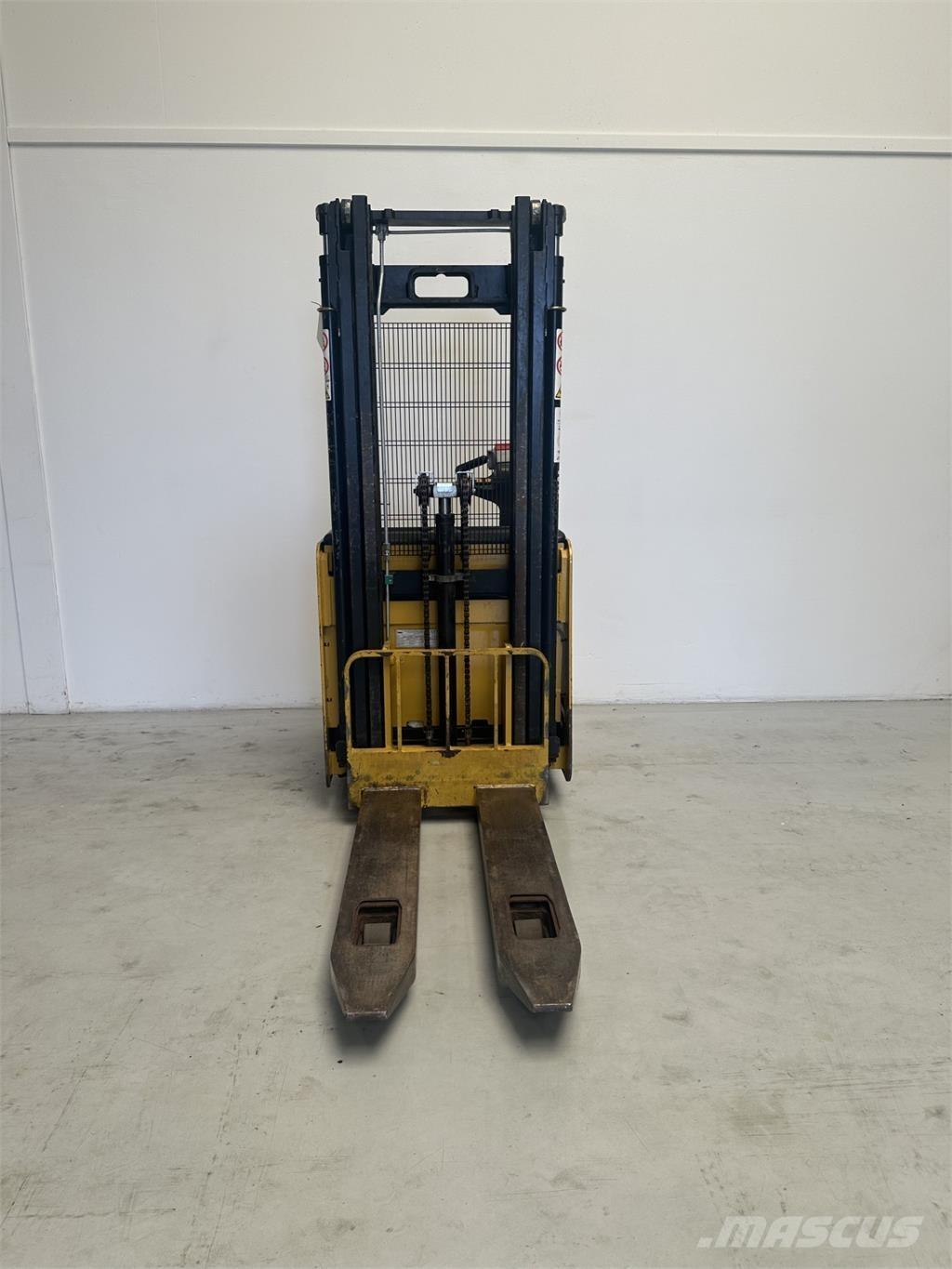 Tektra CPD35-XC4 Электропогрузчики