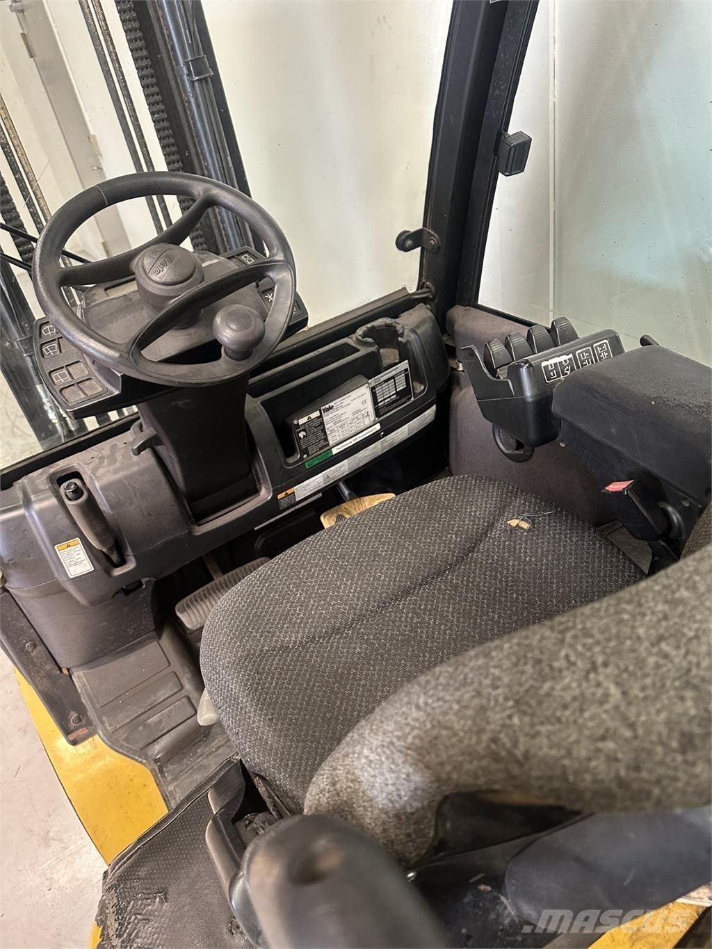 Yale GLP30VX Газовые погрузчики
