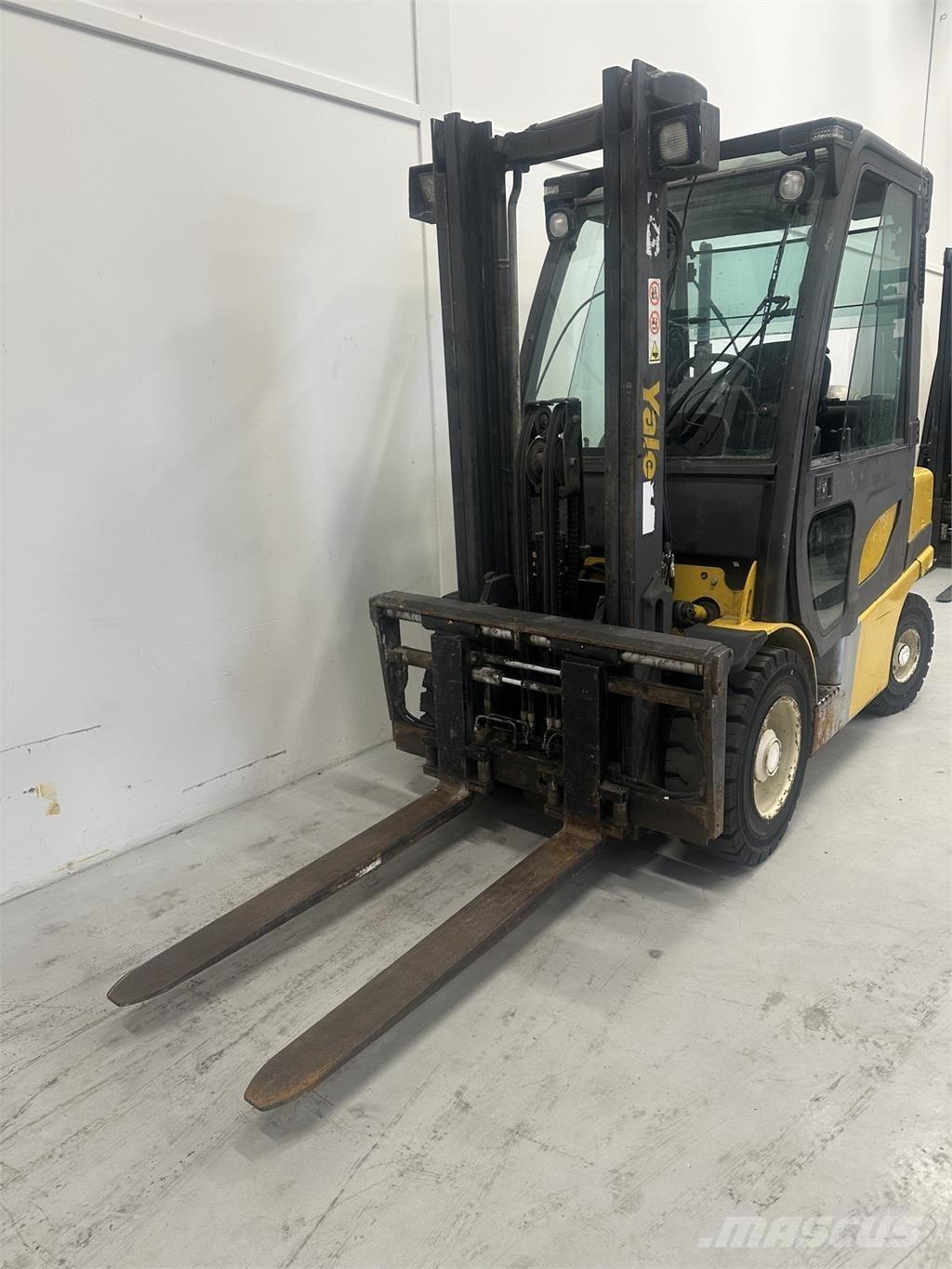 Yale GLP30VX Газовые погрузчики