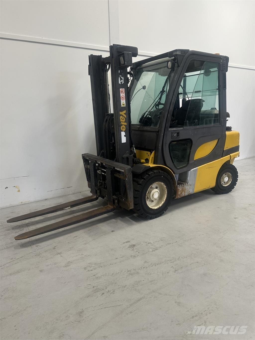 Yale GLP30VX Газовые погрузчики