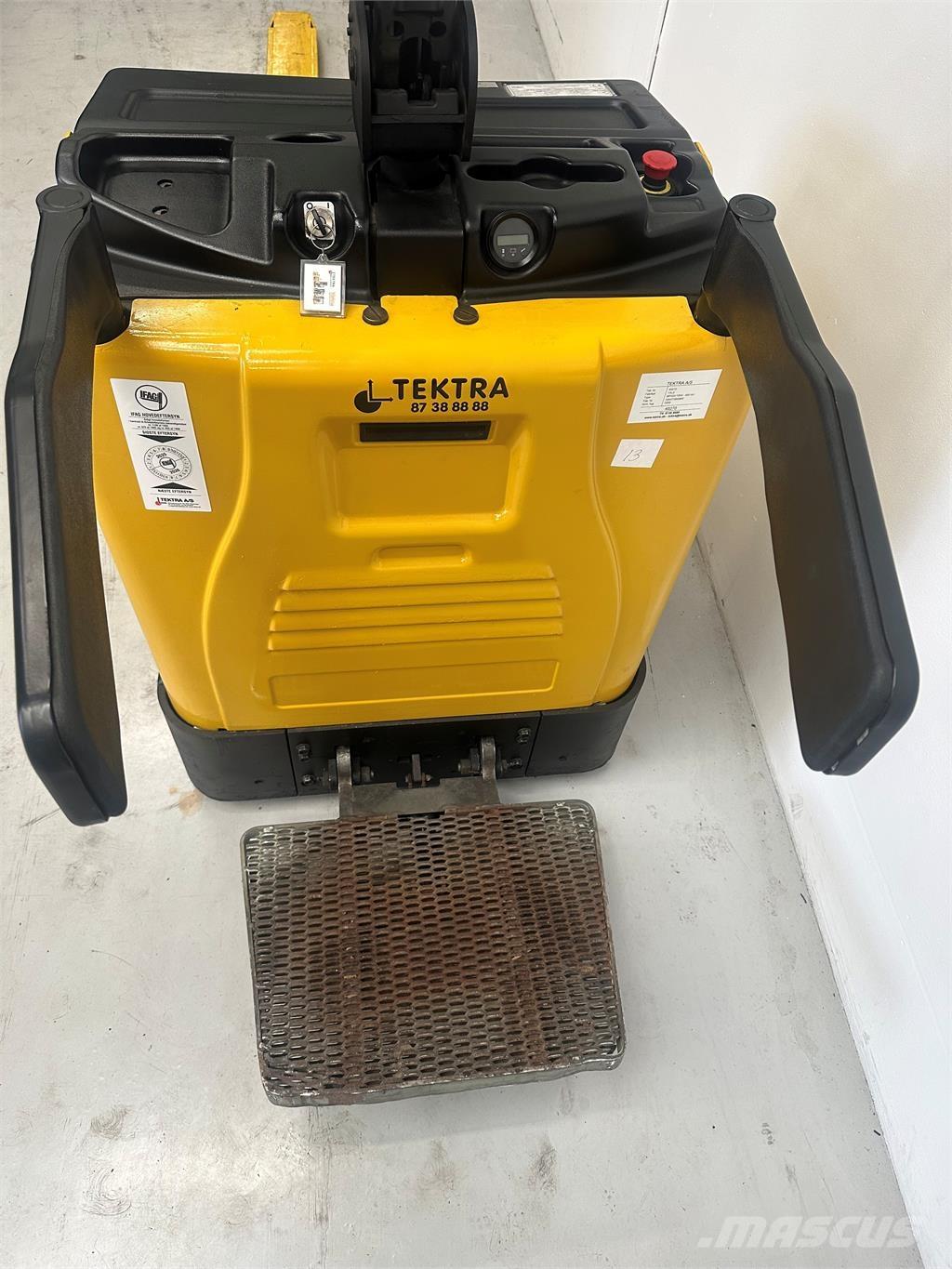 Yale MP20X FBW - 400 AH Самоходные электрические тележки