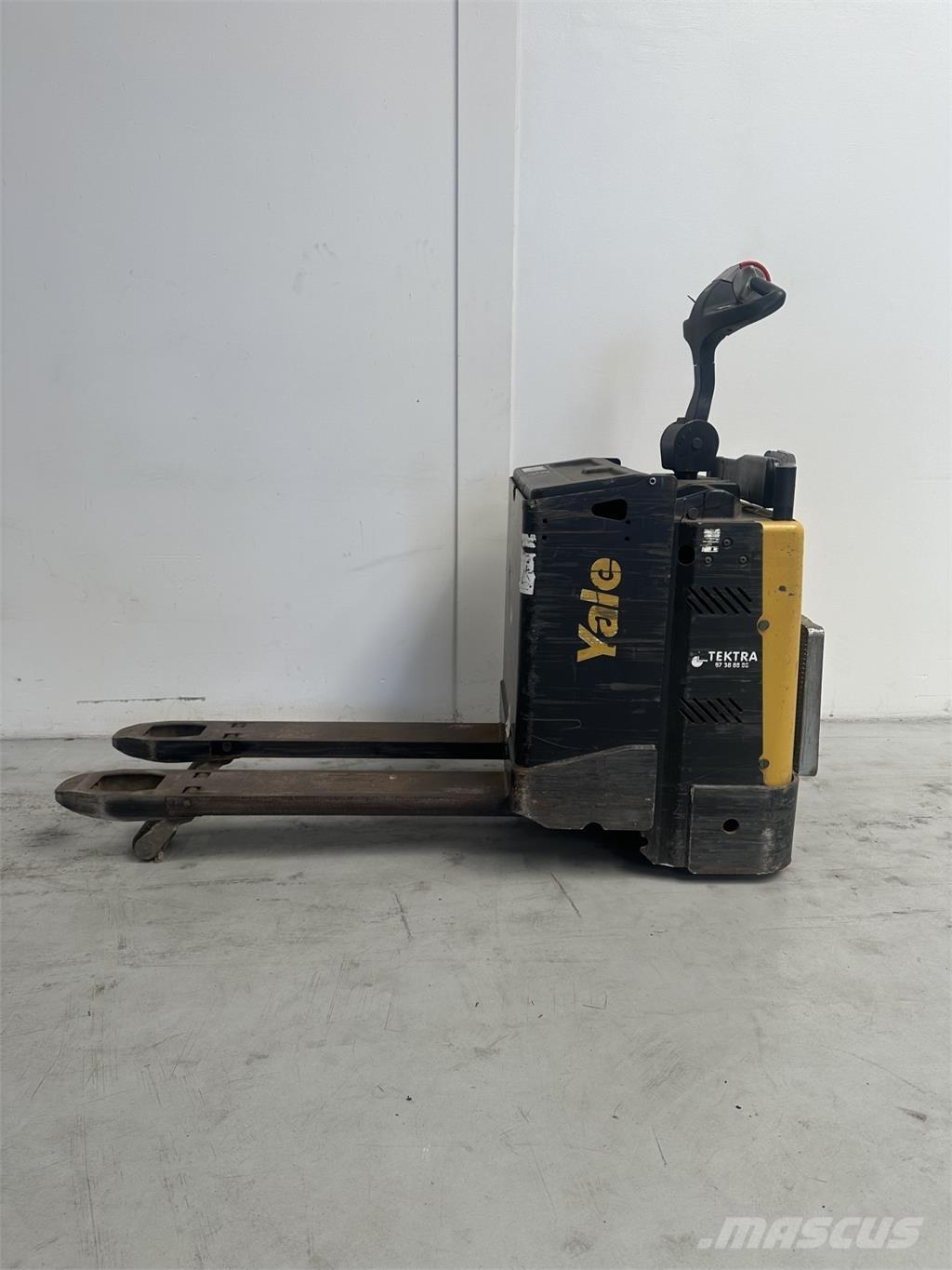 Yale MP20X FBW - 400 AH Самоходные электрические тележки