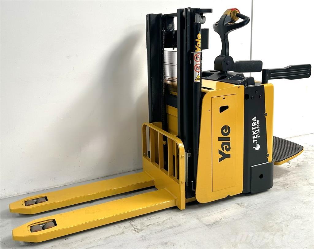 Yale MP20XD Самоходные электроштабелёры