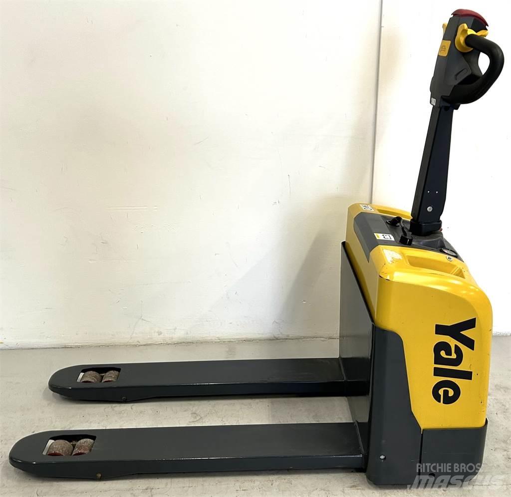 Yale MPC14 - 550 Ручные электрические тележки