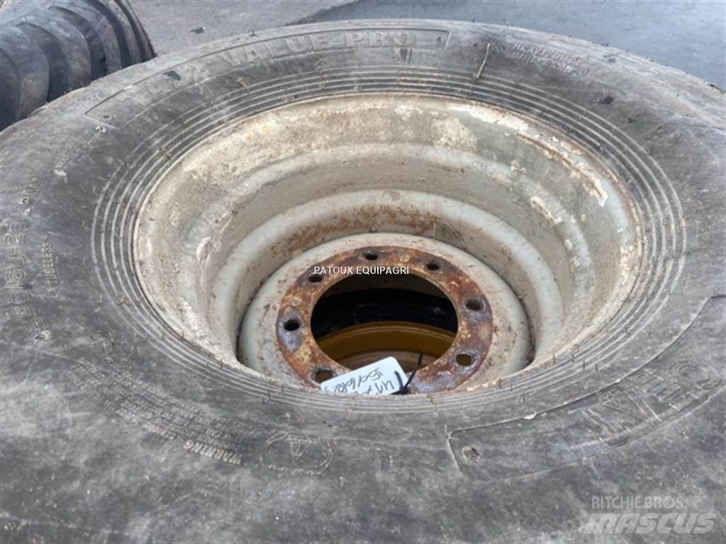 BKT 550/60R22,5 Шины и колёса