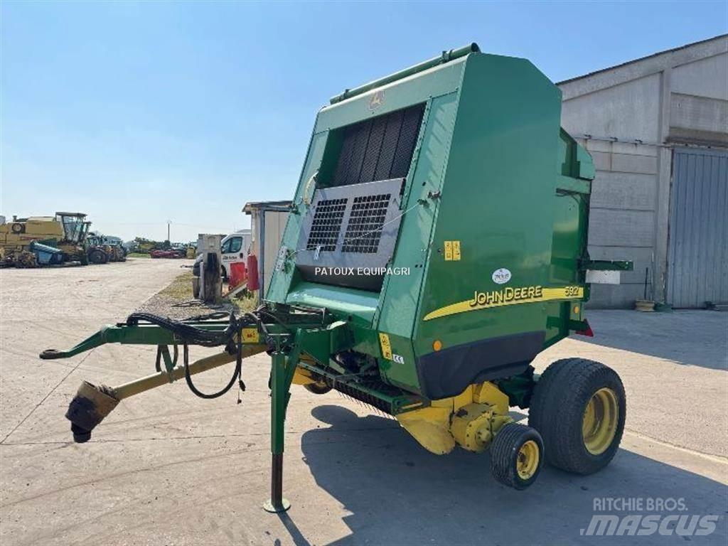 John Deere 592 Рулонные пресс-подборщики