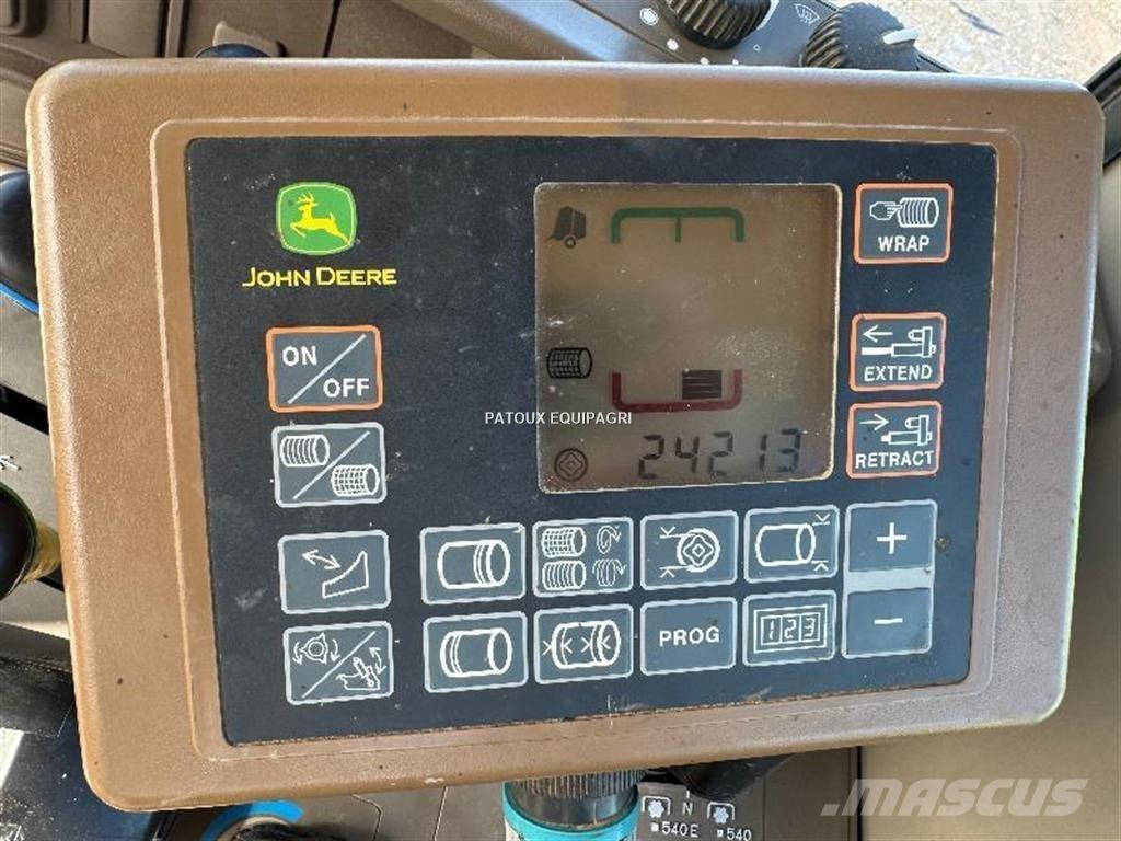 John Deere 864 Рулонные пресс-подборщики