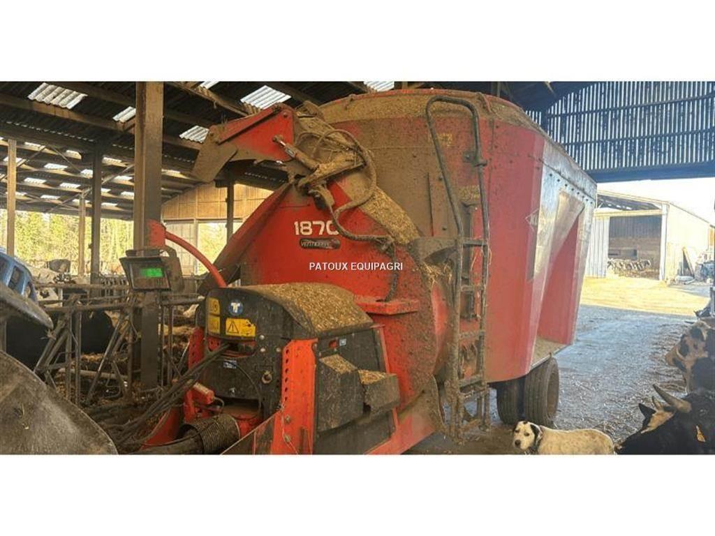 Kuhn 1870 Кормораздатчики