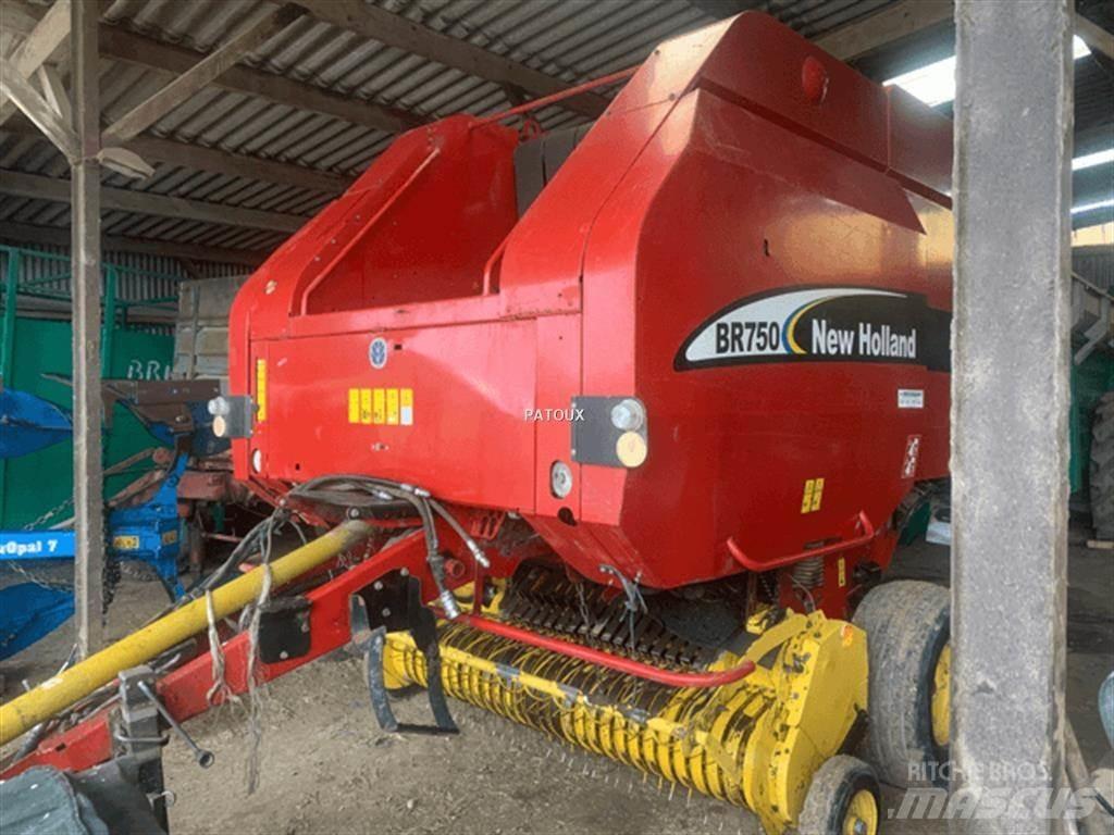 New Holland BR750 Рулонные пресс-подборщики