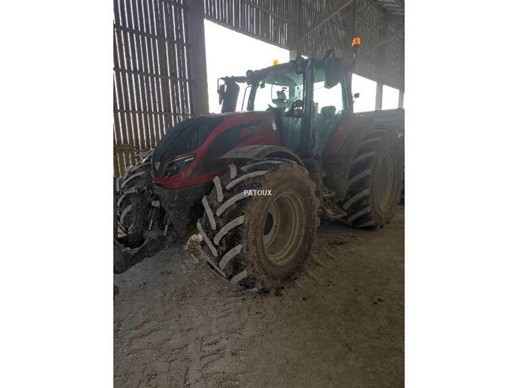 Valtra T214 DIRECT Трактора