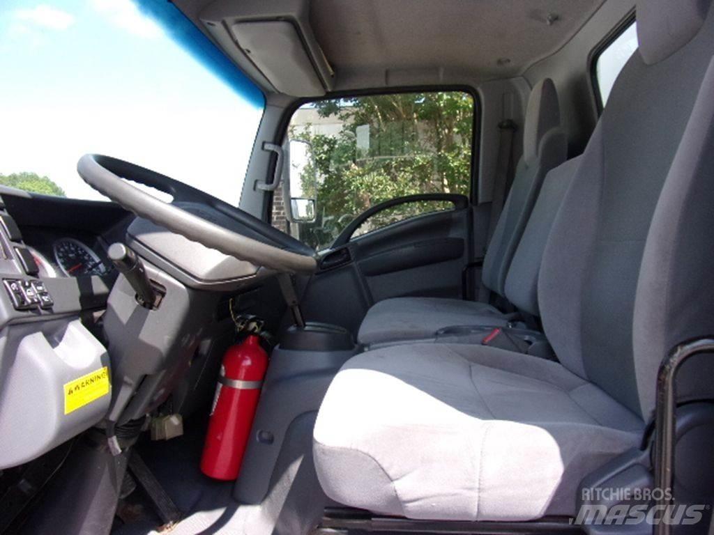 Isuzu NPR HD Грузовики-Фургоны