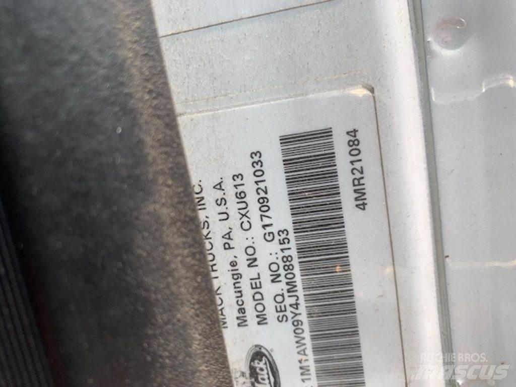 Mack CXU613 Седельные тягачи