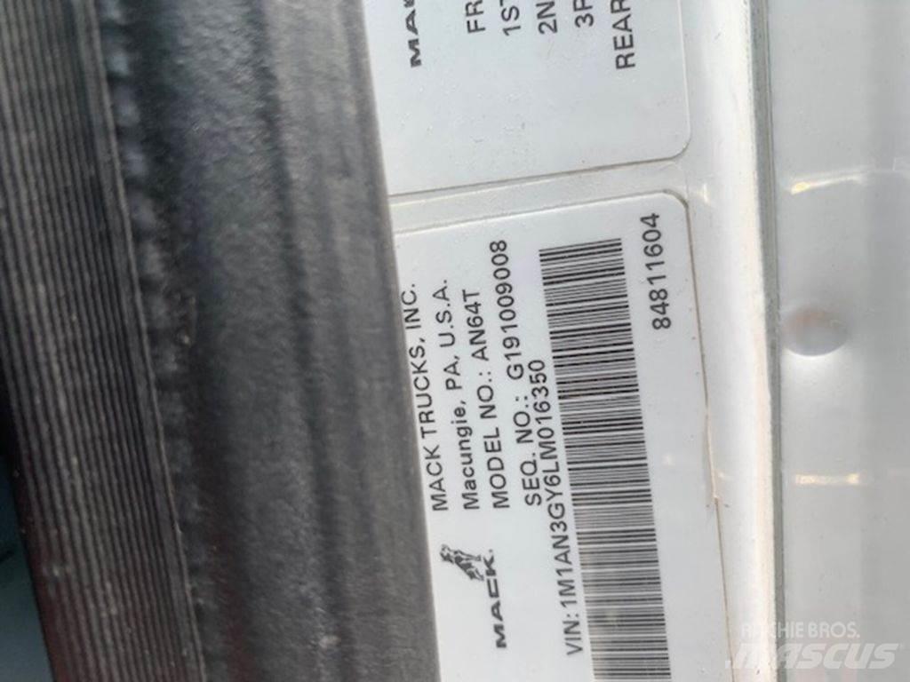 Mack CXU613 Седельные тягачи