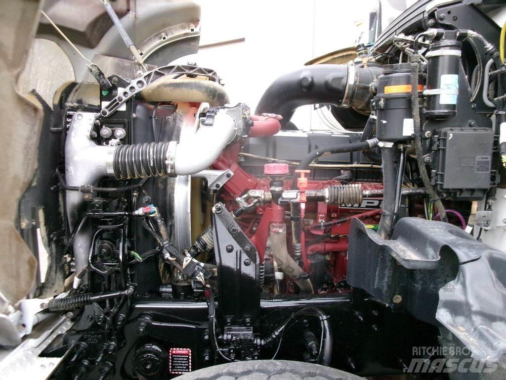 Mack GR64FR Грузовики-Самосвалы