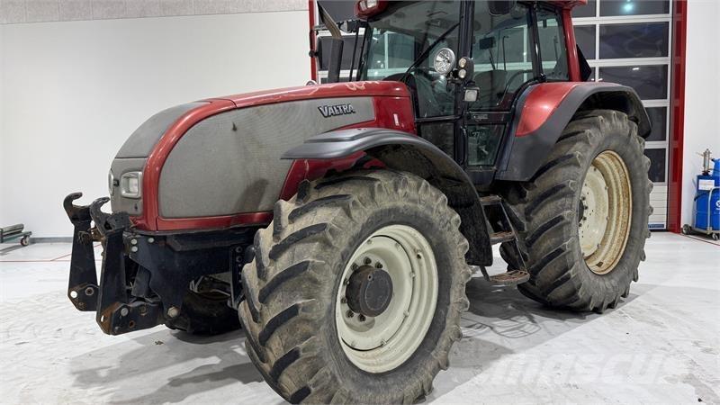 Valtra T190 Трактора