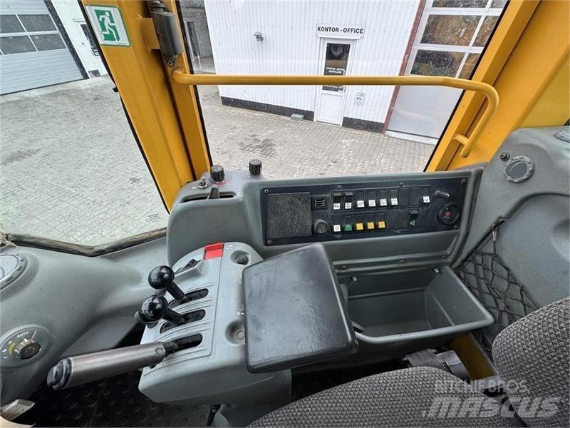 Volvo L 110 E Фронтальные погрузчики