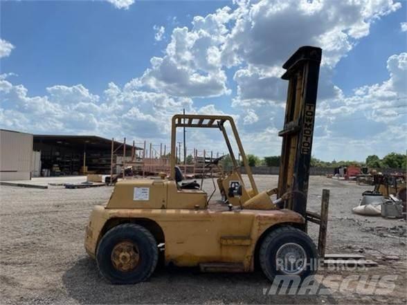 CAT B10 Внедорожные погрузчики