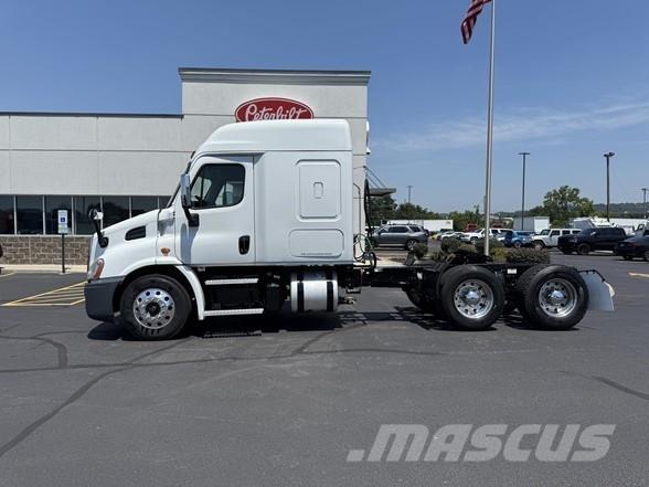 Freightliner CASCADIA 116 Седельные тягачи