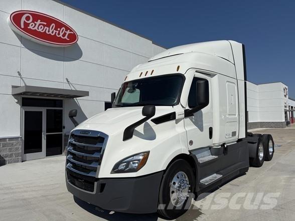 Freightliner CASCADIA 116 Седельные тягачи
