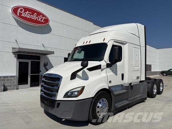 Freightliner CASCADIA 116 Седельные тягачи