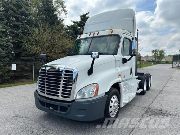 Freightliner CASCADIA 125 Седельные тягачи