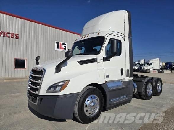 Freightliner CASCADIA 126 Седельные тягачи