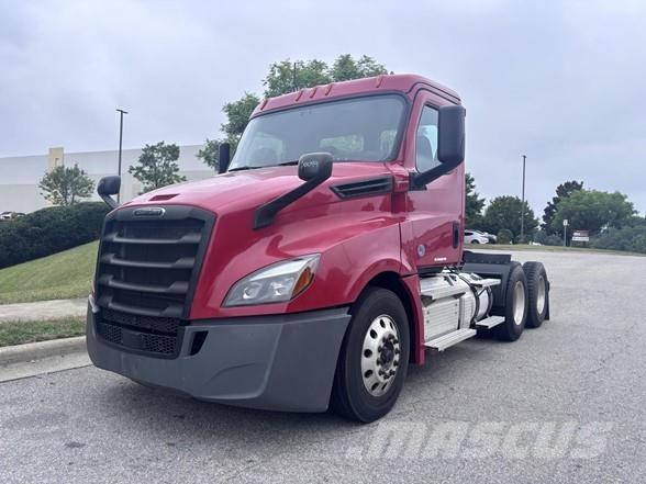Freightliner CASCADIA 126 Седельные тягачи