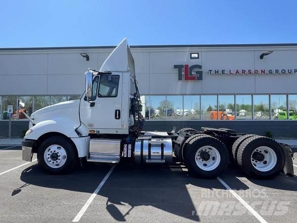 International PROSTAR Седельные тягачи