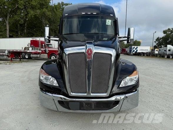 Kenworth T680 Седельные тягачи