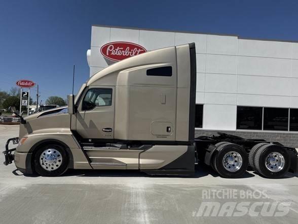 Kenworth T680 Седельные тягачи