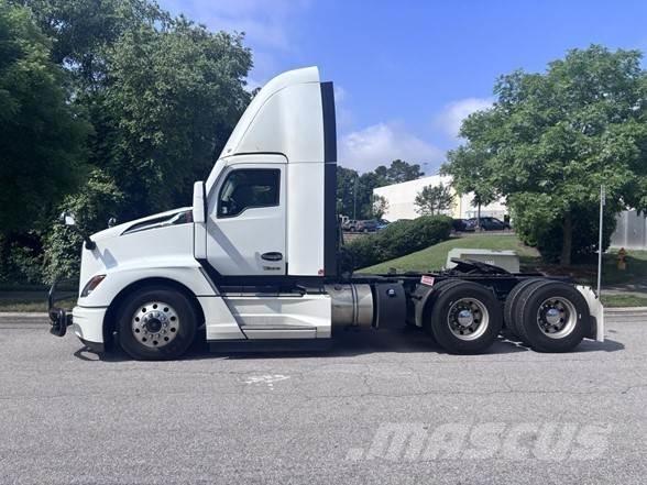 Kenworth T680 Седельные тягачи