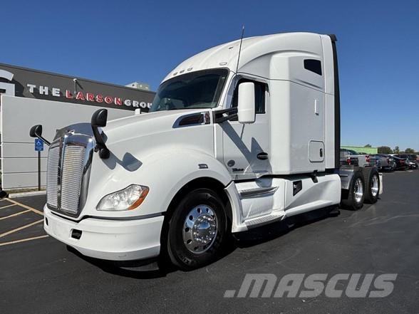 Kenworth T680 Седельные тягачи