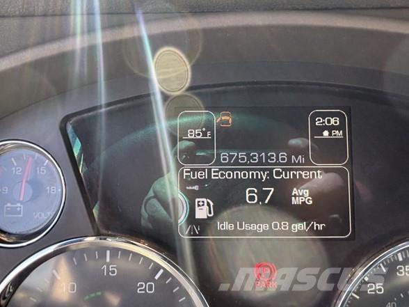 Kenworth T680 Седельные тягачи