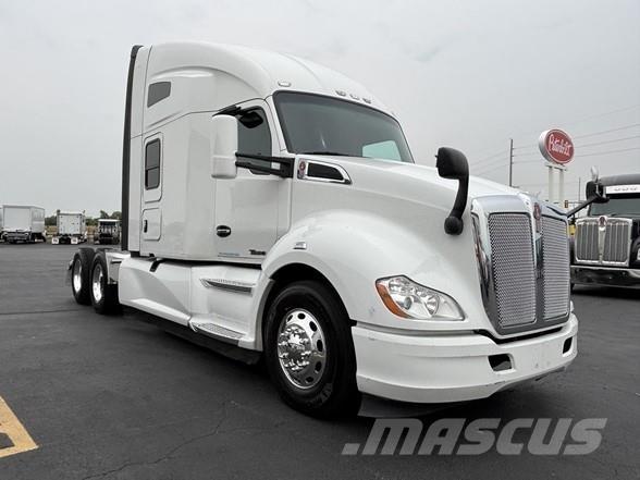 Kenworth T680 Седельные тягачи