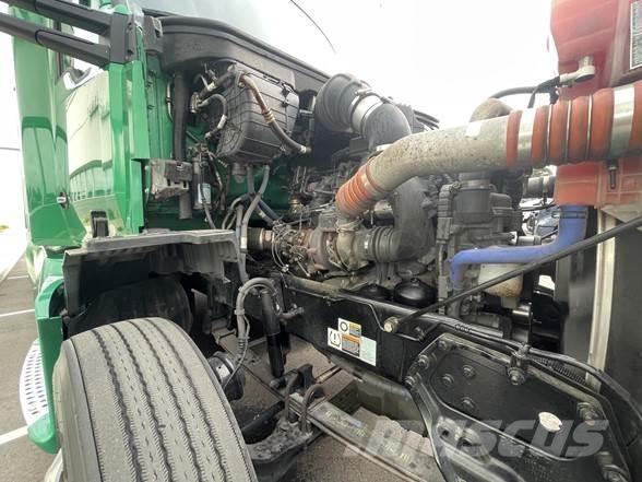 Kenworth T680 Седельные тягачи