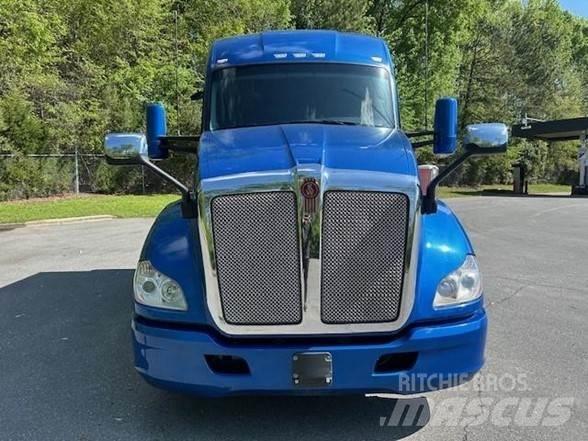 Kenworth T680 Седельные тягачи